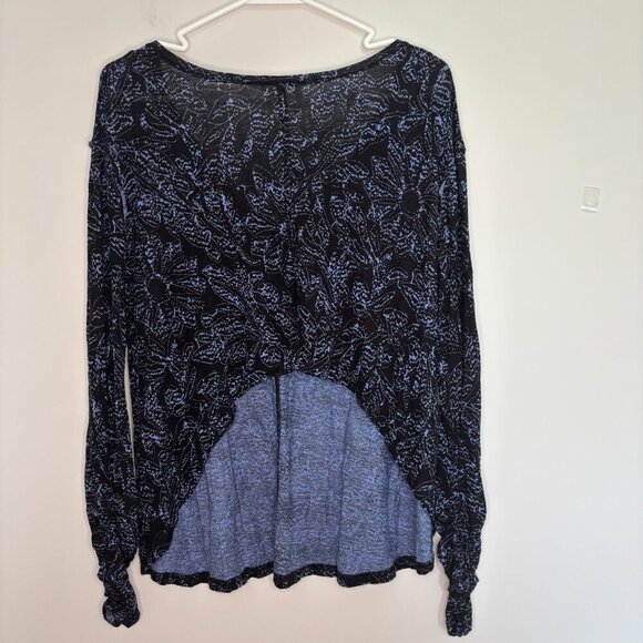 FREE PEOPLE Top Women XS Black Blue V-Neck Linen Blend Ruched Long Sleeve Hi-Lo - Picture 2 of 5